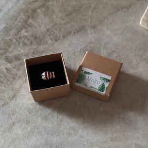 Mako Italian Fire Clay Ceramic Adjustable Fish Ring